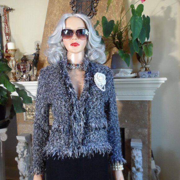 St. John Collection Black Tweed Knit Skirt Suit Size 4 - Picture 5 of 16